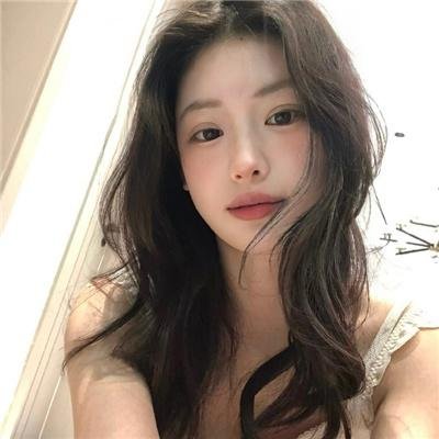 黑夜中的玻璃人偶